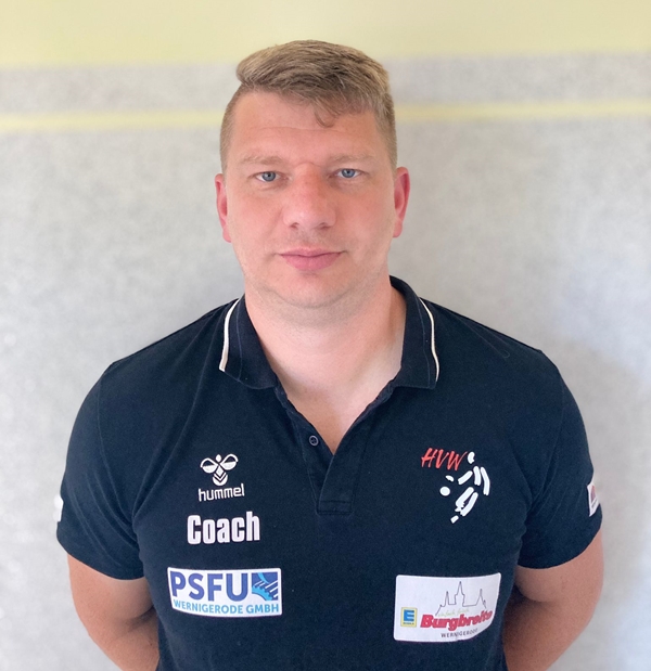 HVW Coach Kerkau zieht Halbzeitbilanz für 1. Männermannschaft