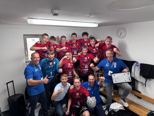 Männliche A- Jugend triumphiert mit 38:32 gegen USV Halle und festigt den zweiten Platz in der Oberliga!