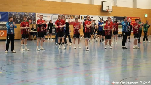 1.Männer unterliegen dem Favoriten
