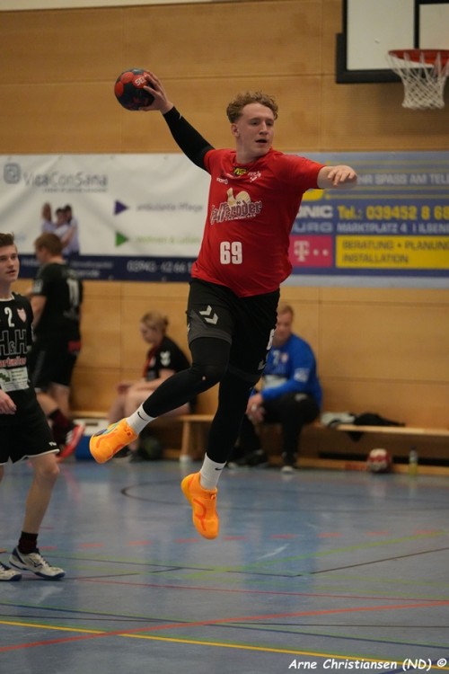 1. Männer müssen beim Aufsteiger ran