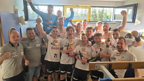 Männer siegen im letzten Spiel der Saison